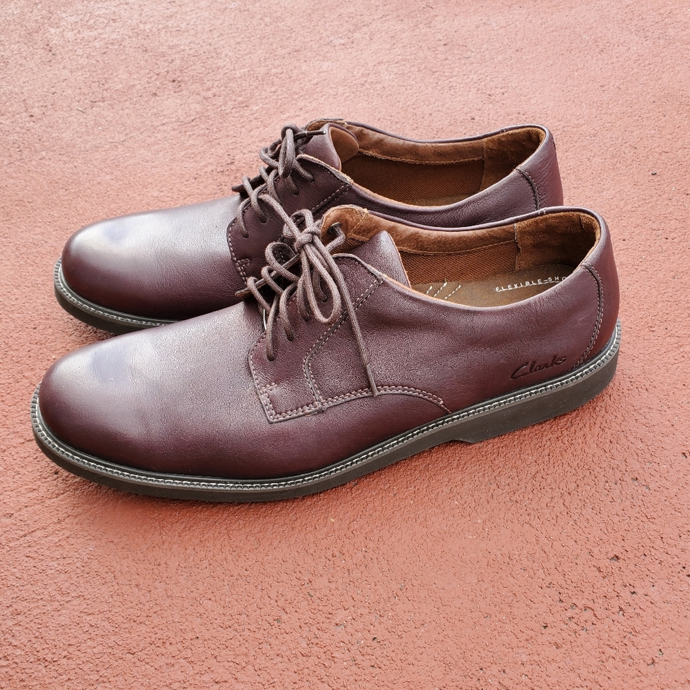 CLARKS, men shoes  Sz 13.